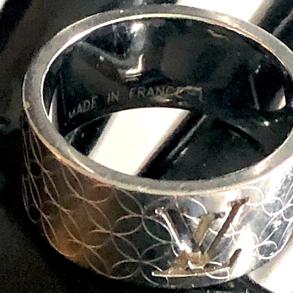 LOUIS VUITTON Cut Out Burg Champs Elysees Silver Plated Ring Unisex Sz L 10-1/4 - Picture 17 of 17